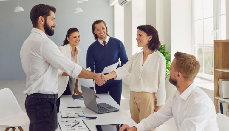 amazon hiring phone number